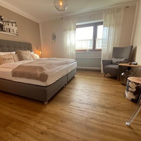 Landhotel Lindenhof Военщраус Екстериор снимка