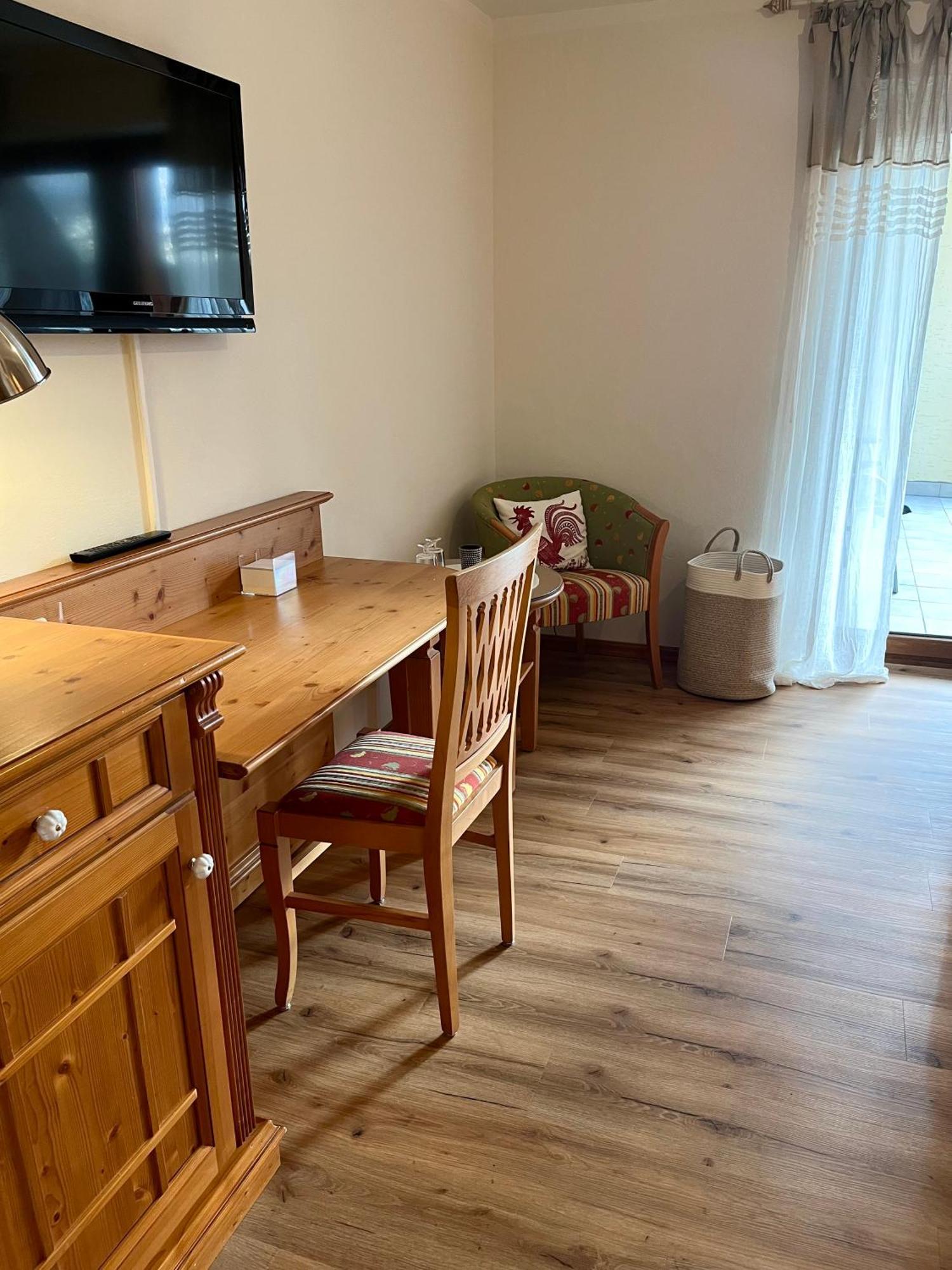 Landhotel Lindenhof Военщраус Екстериор снимка